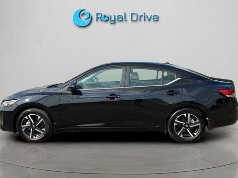 Used 2025 Nissan Sentra SV w/ All-Weather Package FWD image 3
