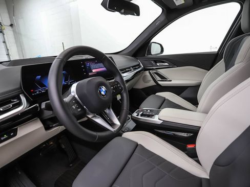 New 2026 BMW X1 xDrive28i AWD/4WD image 10