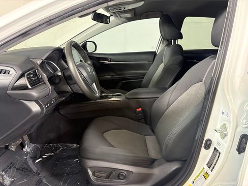 Used 2022 Toyota Camry LE w/ Carpet Mat Package (TMS) FWD image 16