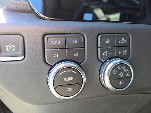 New 2026 GMC Sierra 1500 SLT w/ SLT Premium Plus Package image 8