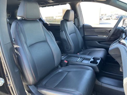 Certified 2024 Honda Odyssey Sport image 30