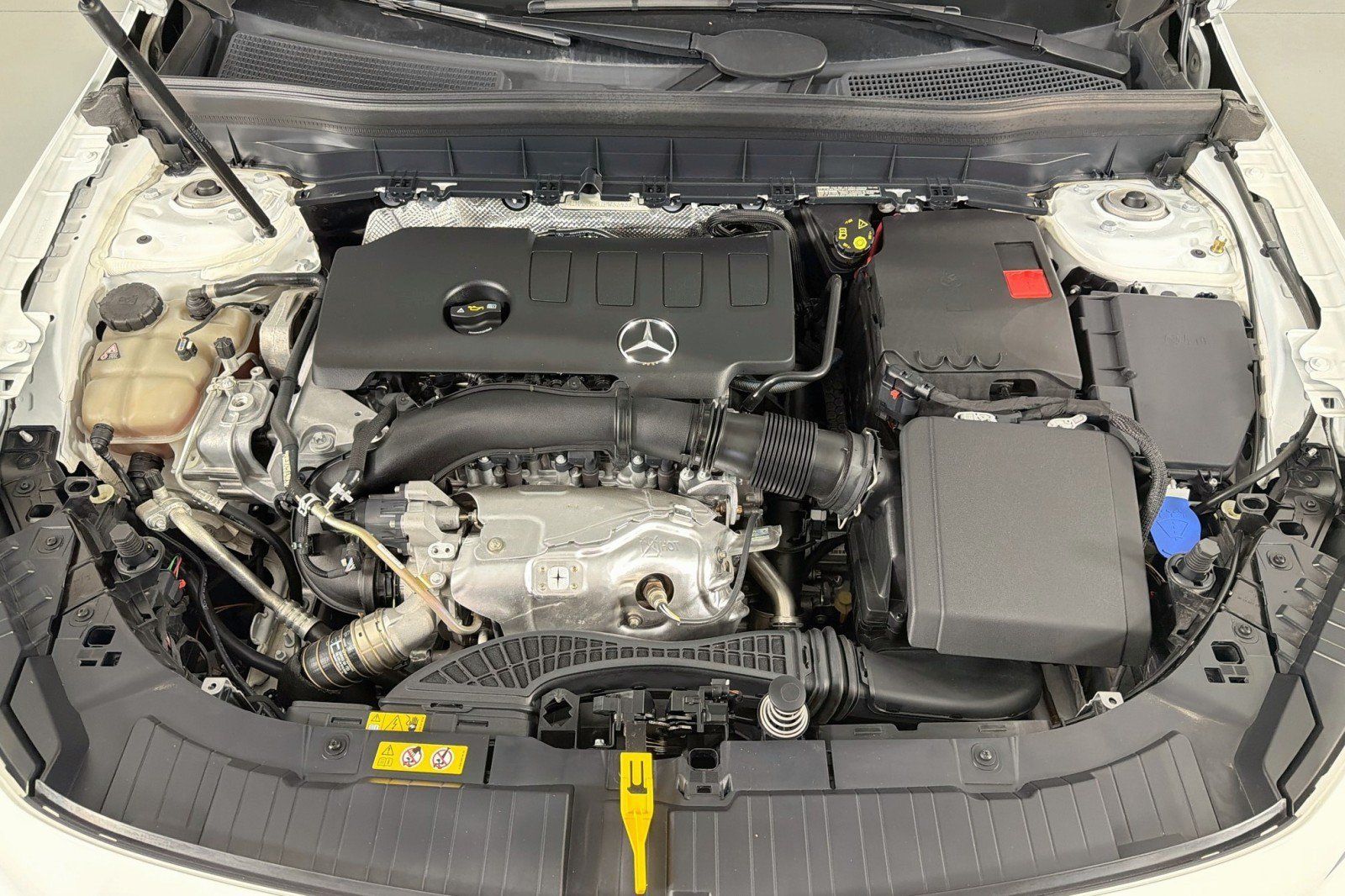 Used 2023 Mercedes-Benz GLB 250 image 11