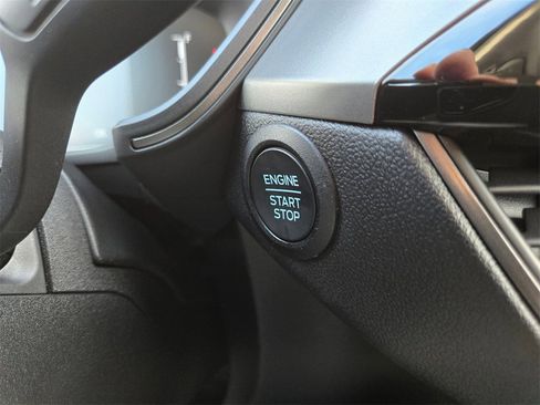 Used 2025 Ford Escape Active image 19