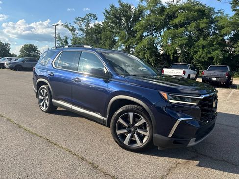 Used 2023 Honda Pilot Elite image 23