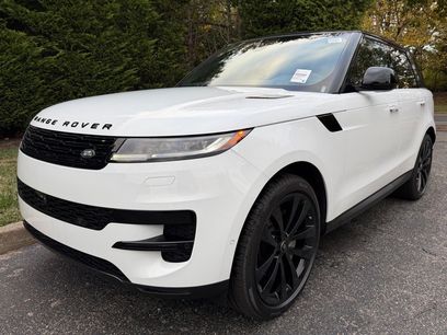 New 2025 Land Rover Range Rover Sport SE