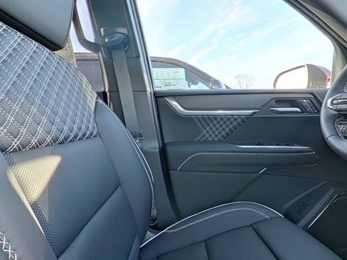New 2026 GMC Acadia Denali w/ Super Cruise Package FWD image 29