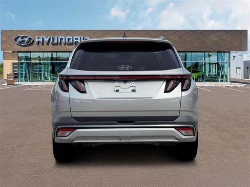 Used 2026 Hyundai Tucson Limited AWD/4WD image 6