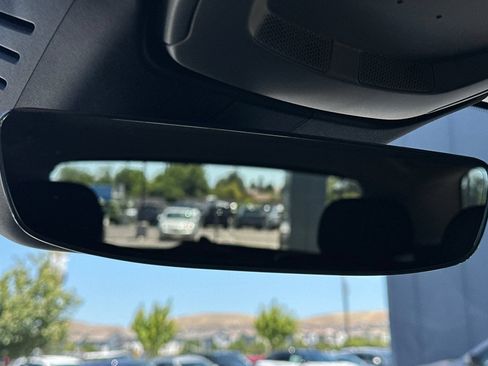 Used 2023 Volvo XC60 B5 Core w/ Protection Package Premier FWD image 24