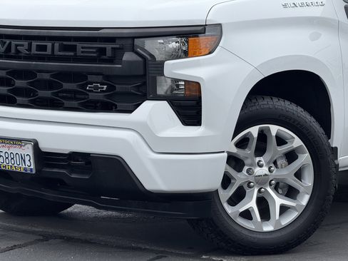 Certified 2022 Chevrolet Silverado 1500 Custom image 3