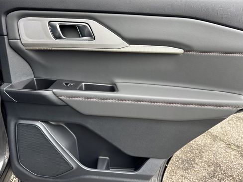 New 2026 Ford Explorer Active w/ Active Comfort Package RWD image 16