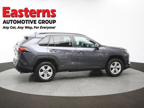 Used 2021 Toyota RAV4 XLE AWD/4WD image 43
