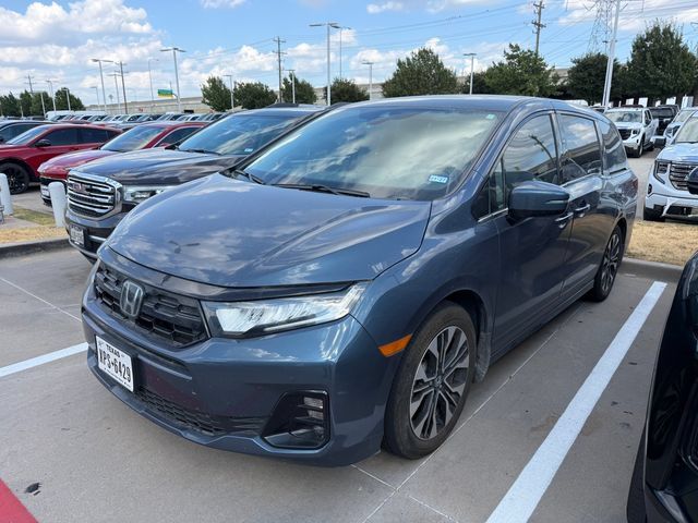 Used 2025 Honda Odyssey Elite image 2
