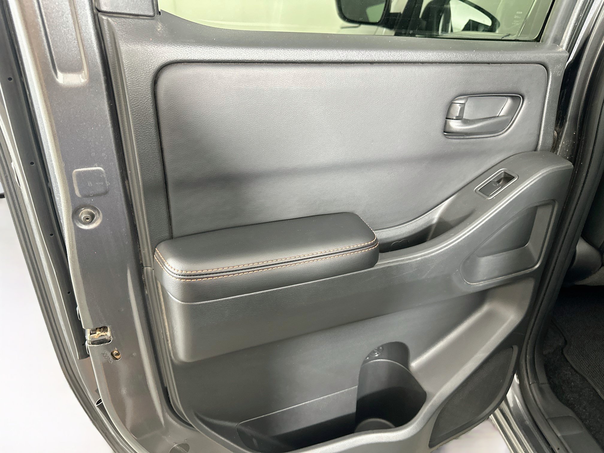Used 2026 Nissan Frontier PRO-4X AWD/4WD image 25