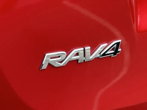 Used 2015 Toyota RAV4 XLE AWD/4WD image 28