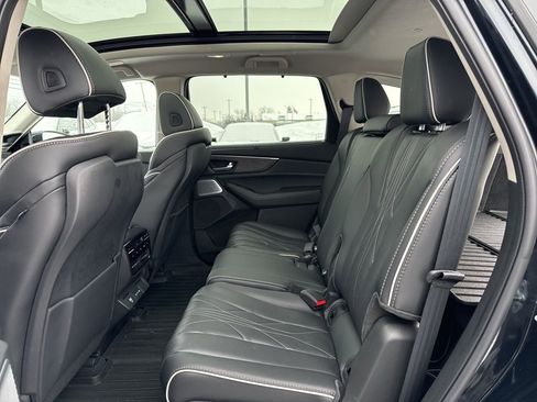 Used 2025 Acura MDX Advance Package image 19