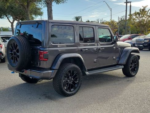 Used 2021 Jeep Wrangler Unlimited Sahara image 11