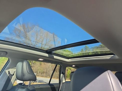 Used 2024 Toyota Grand Highlander XLE image 24