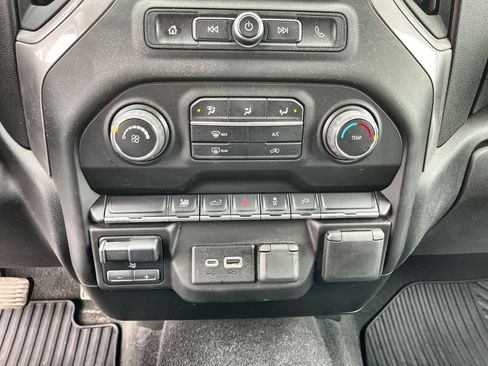 Used 2021 Chevrolet Silverado 2500 Custom w/ Custom Value Package AWD/4WD image 16