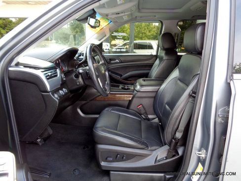 Used 2019 Chevrolet Tahoe LT AWD/4WD image 9