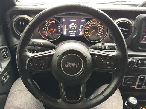 Used 2019 Jeep Wrangler Unlimited Sport S AWD/4WD image 10