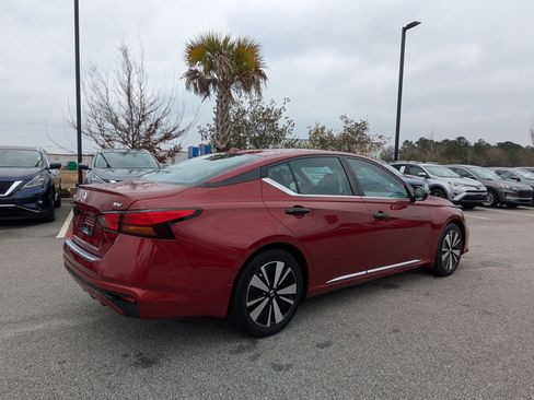 Certified 2022 Nissan Altima 2.5 SV image 4