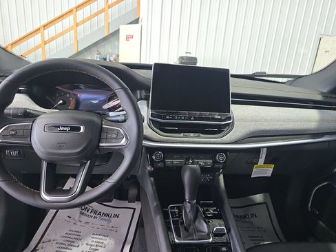 New 2026 Jeep Compass Latitude AWD/4WD image 15