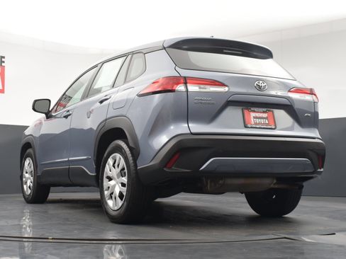 Used 2023 Toyota Corolla Cross L AWD/4WD image 27