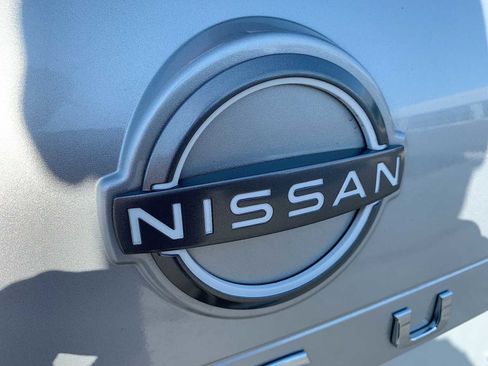 Used 2022 Nissan Rogue SV image 30