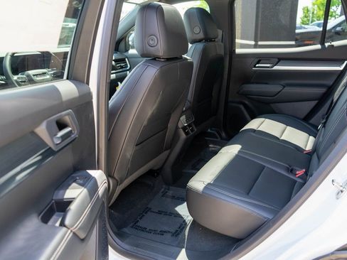 New 2026 GMC Terrain Elevation w/ Elevation Premium Package AWD/4WD image 13
