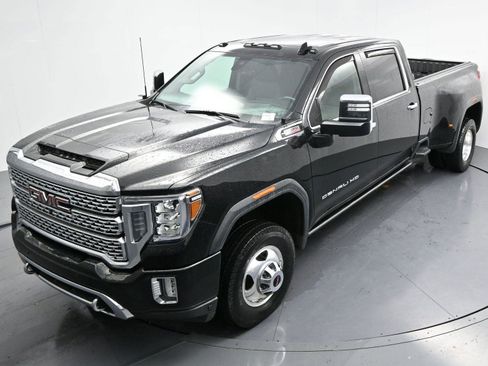 Used 2021 GMC Sierra 3500 Denali w/ Denali Ultimate Package image 44