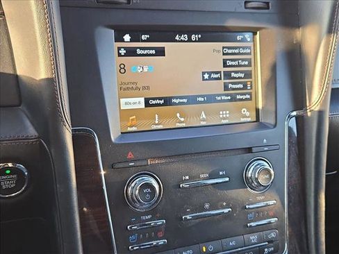 Used 2017 Lincoln Navigator Reserve image 14