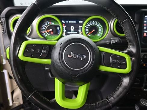 Used 2020 Jeep Gladiator Sport w/ Quick Order Package 24S AWD/4WD image 11