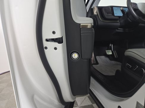 Used 2024 Rivian R1T Adventure AWD/4WD image 30
