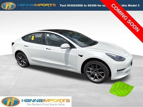 Used 2023 Tesla Model 3 Standard Range RWD image 1