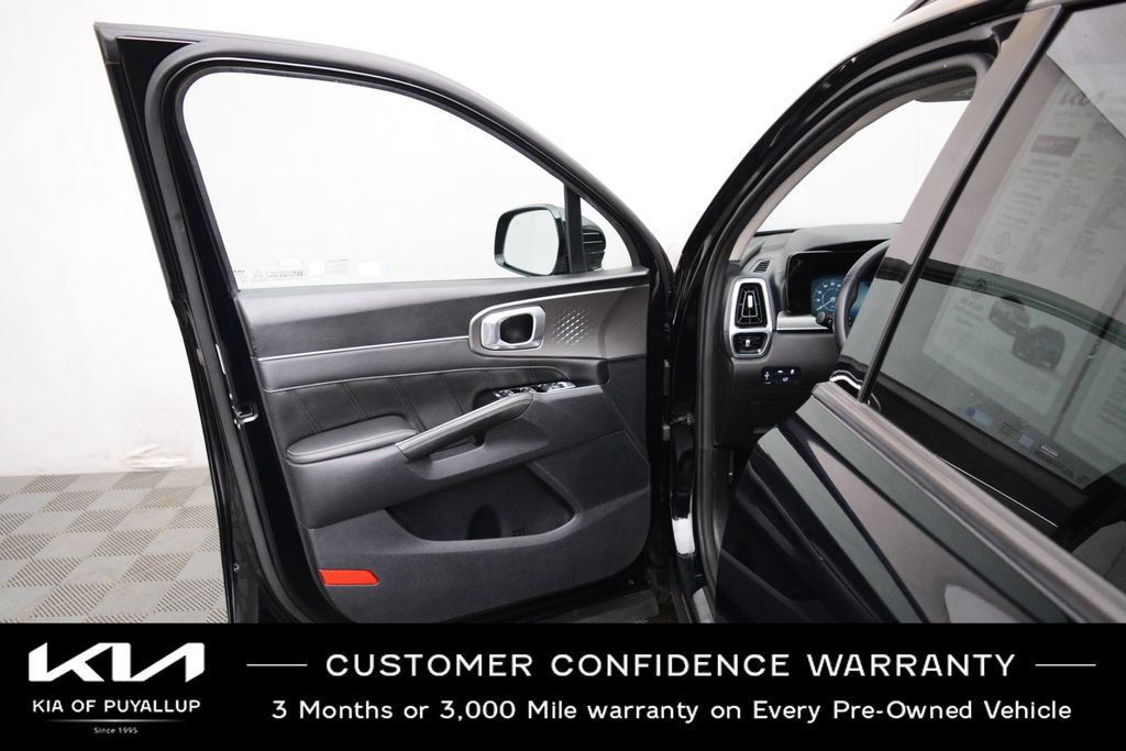 Certified 2023 Kia Sorento SX AWD/4WD image 9