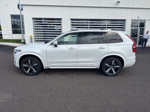 Used 2018 Volvo XC90 T5 Momentum w/ Convenience Package AWD/4WD image 2