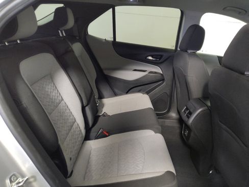 Used 2022 Chevrolet Equinox LS AWD/4WD image 19