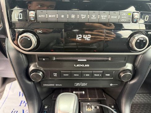 Used 2023 Lexus GX 460 Premium AWD/4WD image 19