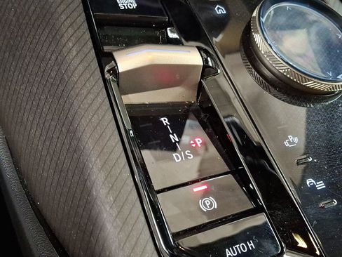 Used 2025 BMW X3 xDrive30i w/ Convenience Package image 13