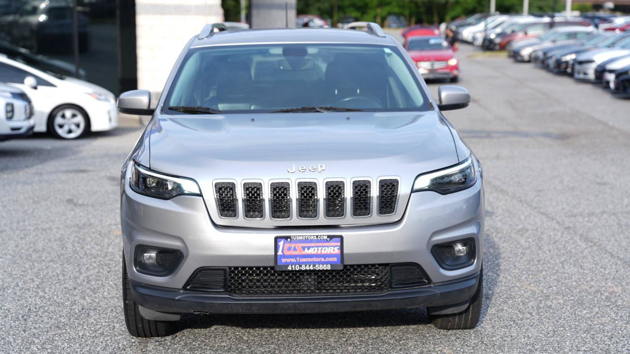 Used 2020 Jeep Cherokee Latitude Plus w/ Comfort/Convenience Group AWD/4WD image 2