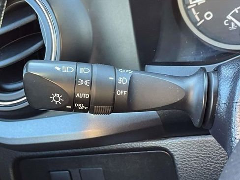 Used 2021 Toyota Tacoma TRD Sport w/ Technology Package image 25