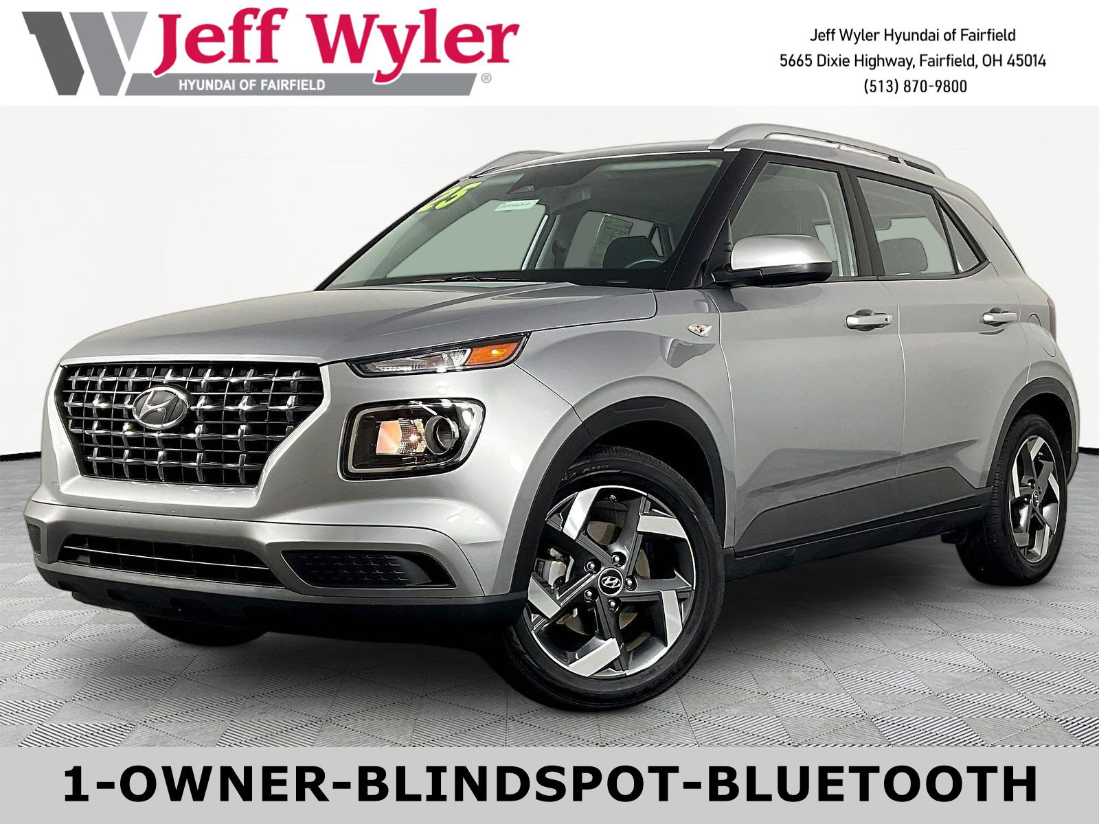 Certified 2025 Hyundai Venue SEL FWD image 1