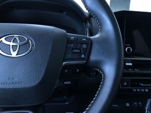 Certified 2025 Toyota Camry SE image 27