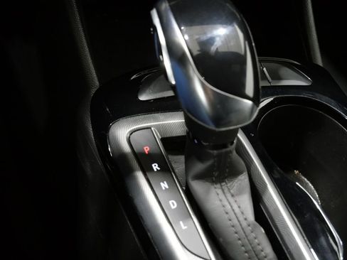 Used 2025 Buick Envista Sport Touring image 23