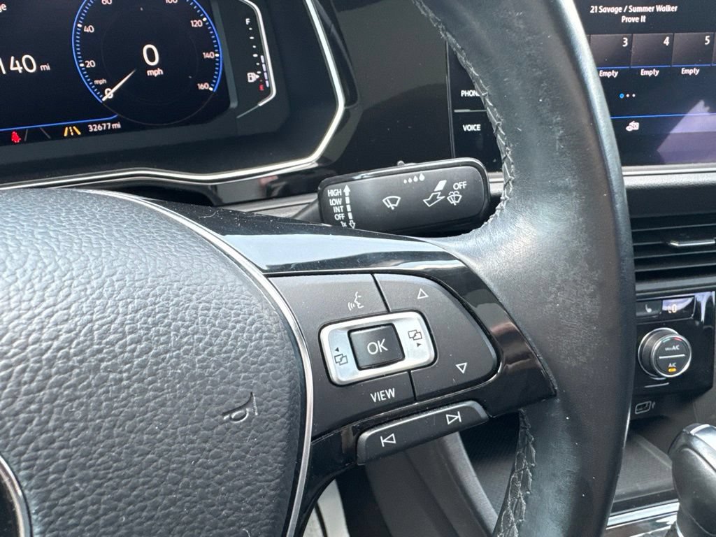 Used 2019 Volkswagen Jetta SEL Premium FWD image 16