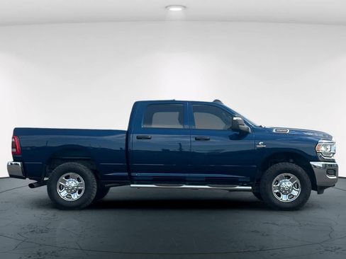 Used 2024 RAM 3500 Tradesman w/ Towing Technology Group AWD/4WD image 6