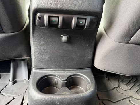 Used 2016 Jeep Wrangler Unlimited Sport AWD/4WD image 18
