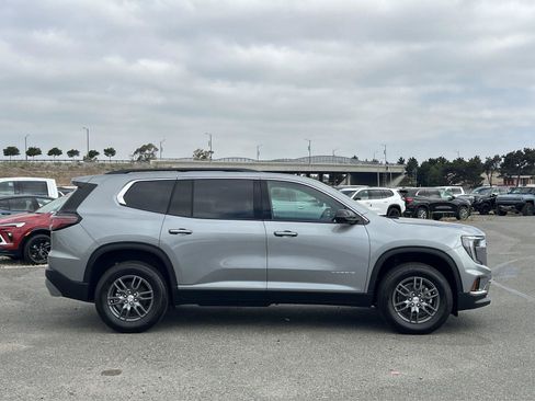 New 2026 GMC Acadia Elevation FWD image 2