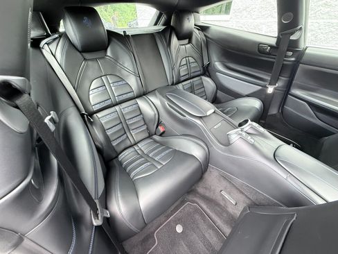 Used 2019 Ferrari GTC4Lusso AWD/4WD image 30
