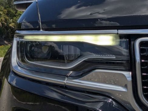 Used 2022 Jeep Wagoneer Series III w/ Premium Group I RWD image 10